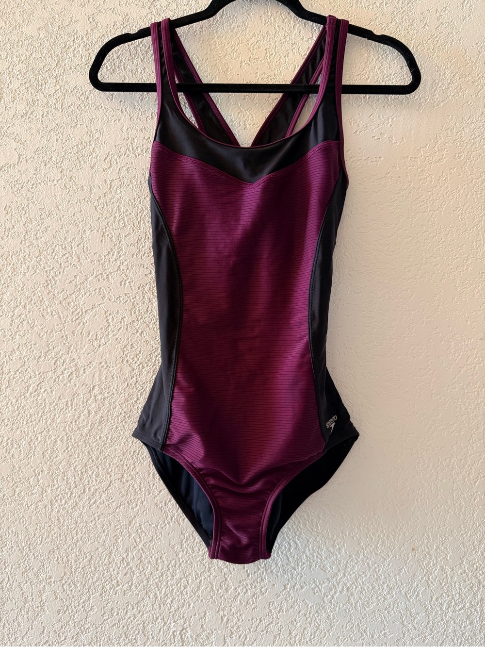 SPEEDO Womens One Piece Purple Black Racerback Athletic Beach Swimsuit Sz Small